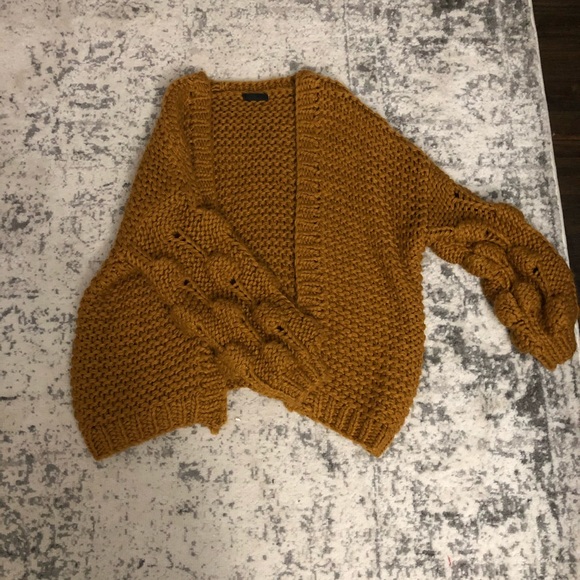 Vici Sweaters - Extremely cute and fluffy cardigan Vici Sweaters - Extremely cute and fluffy cardigan